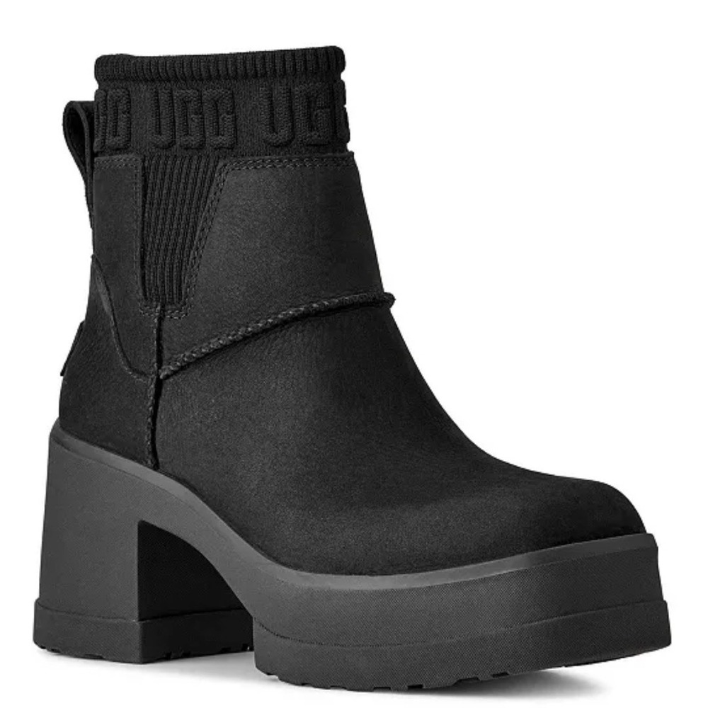 UGG® Women's Moxy Block Heel Chelsea Booties Size 8 Black